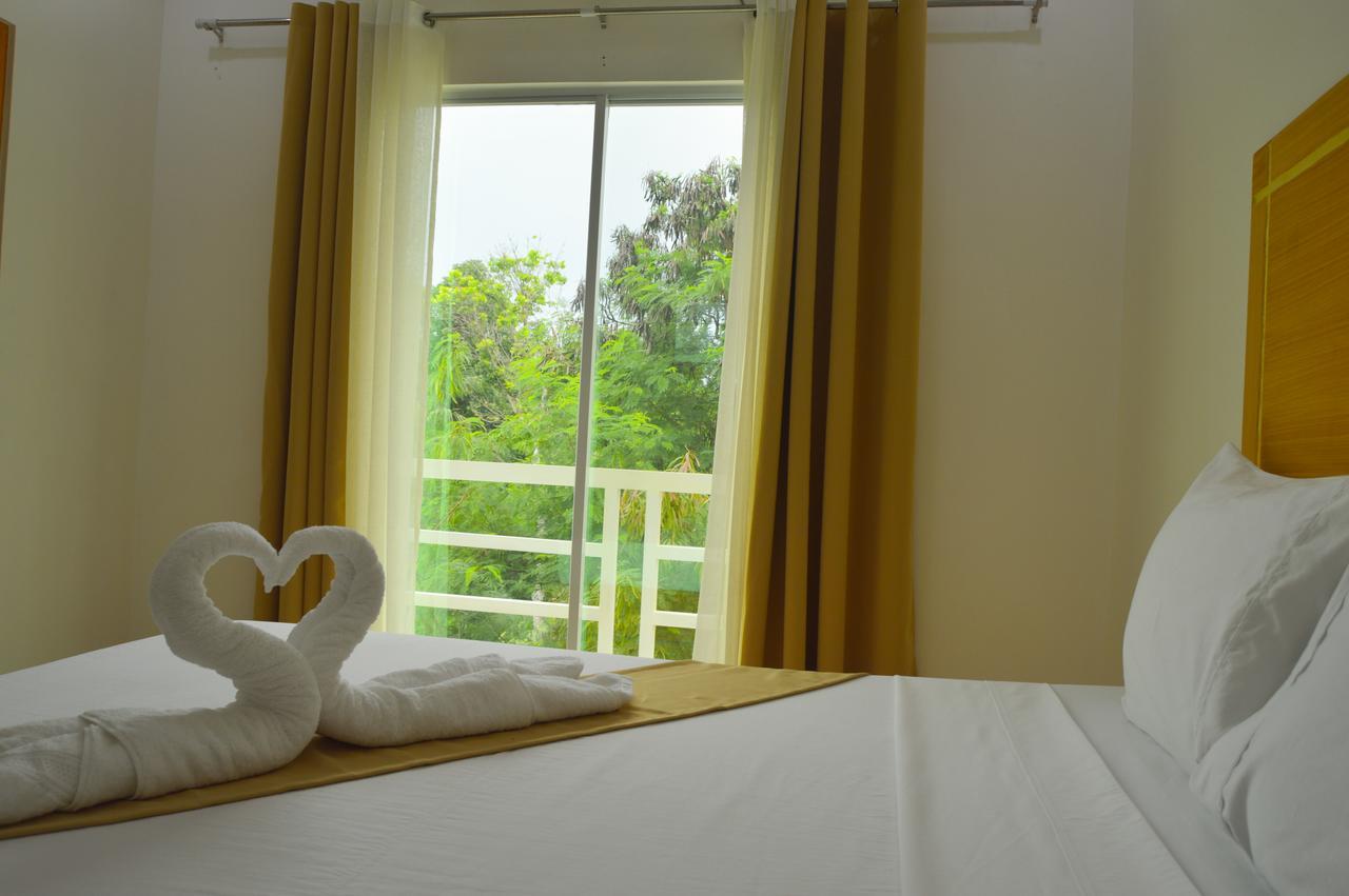 Cherry'S Courtyard Puerto Princesa Exterior photo